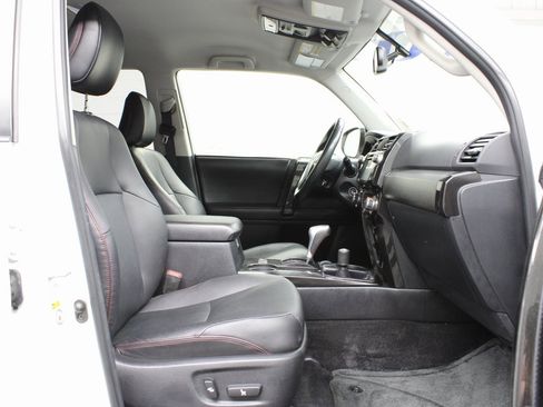 Used 2016 Toyota 4Runner TRD Pro image 24