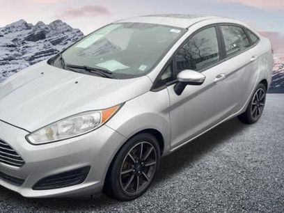 Used 2015 Ford Fiesta SE