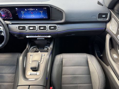Certified 2024 Mercedes-Benz GLS 580 4MATIC image 33