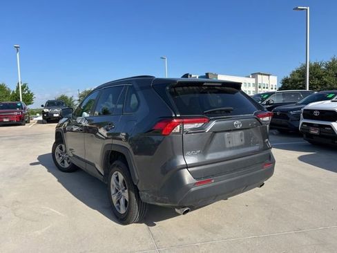 Used 2025 Toyota RAV4 XLE FWD image 5