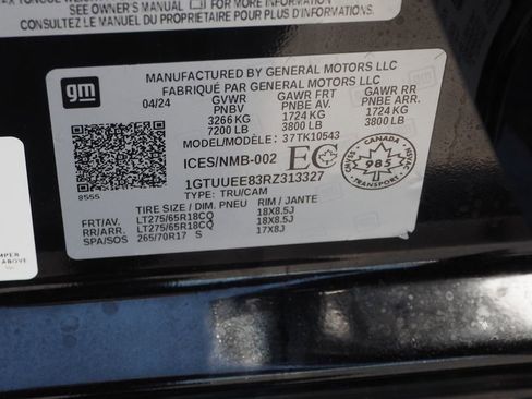 Used 2024 GMC Sierra 1500 AT4 w/ Technology Package AWD/4WD image 30