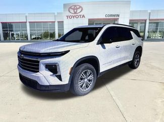 Used 2024 Chevrolet Traverse LT w/ LPO, Floor Liner Package FWD video 2