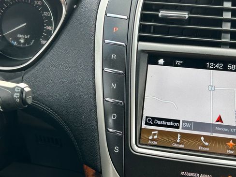 Used 2017 Lincoln MKX Select w/ Select Plus Package image 27