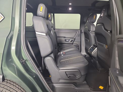 Used 2024 Rivian R1S Adventure AWD/4WD image 23