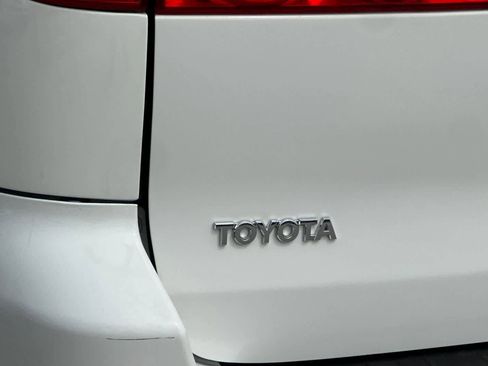 Used 2008 Toyota Sienna CE FWD image 34