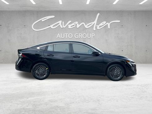 New 2026 Nissan Sentra SV FWD image 18
