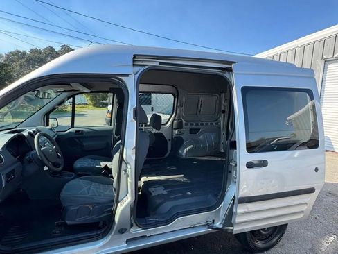 Used 2010 Ford Transit Connect XLT image 10