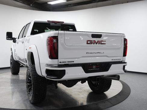 New 2026 GMC Sierra 2500 Denali w/ Denali Reserve Package image 8