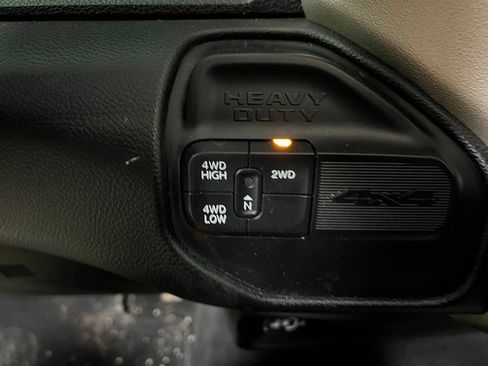 Used 2024 RAM 2500 Laramie AWD/4WD image 34