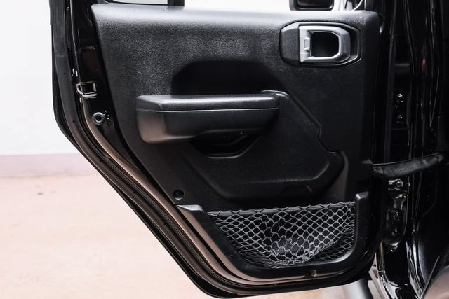 Used 2020 Jeep Wrangler Unlimited Rubicon AWD/4WD image 75
