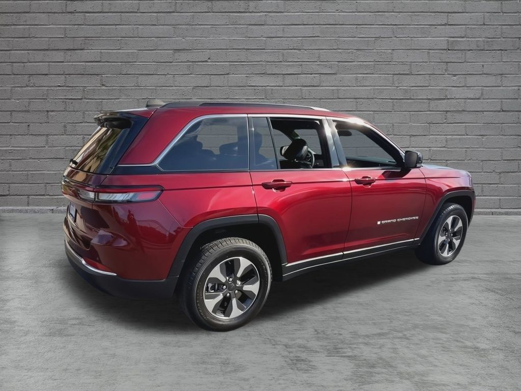 Certified 2024 Jeep Grand Cherokee Limited 4xe AWD/4WD image 9