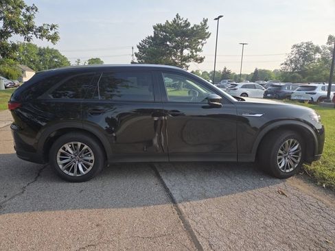 Used 2025 MAZDA CX-90 3.3 Turbo w/ Preferred Package AWD/4WD image 16