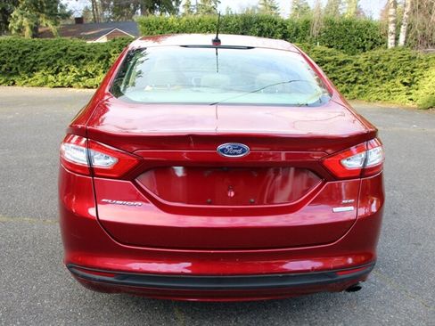 Used 2014 Ford Fusion SE w/ Equipment Group 202A image 12