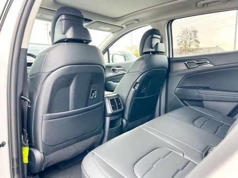 New 2026 Kia Sportage SX Prestige AWD/4WD image 12