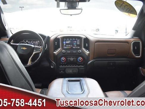 Used 2021 Chevrolet Silverado 2500 High Country w/ Z71 Off-Road Package AWD/4WD image 3