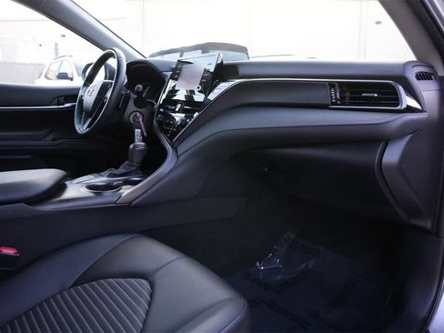 Used 2023 Toyota Camry SE image 21