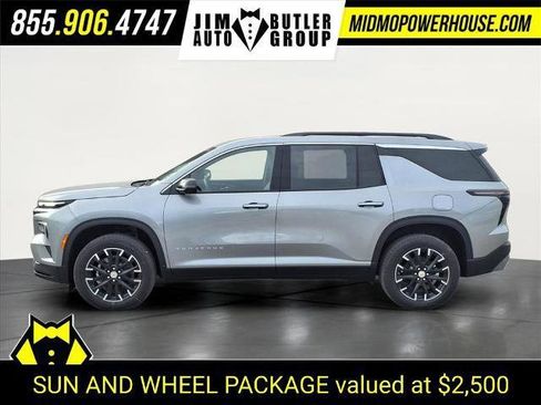 New 2026 Chevrolet Traverse LT w/ Sun and Wheel Package image 2