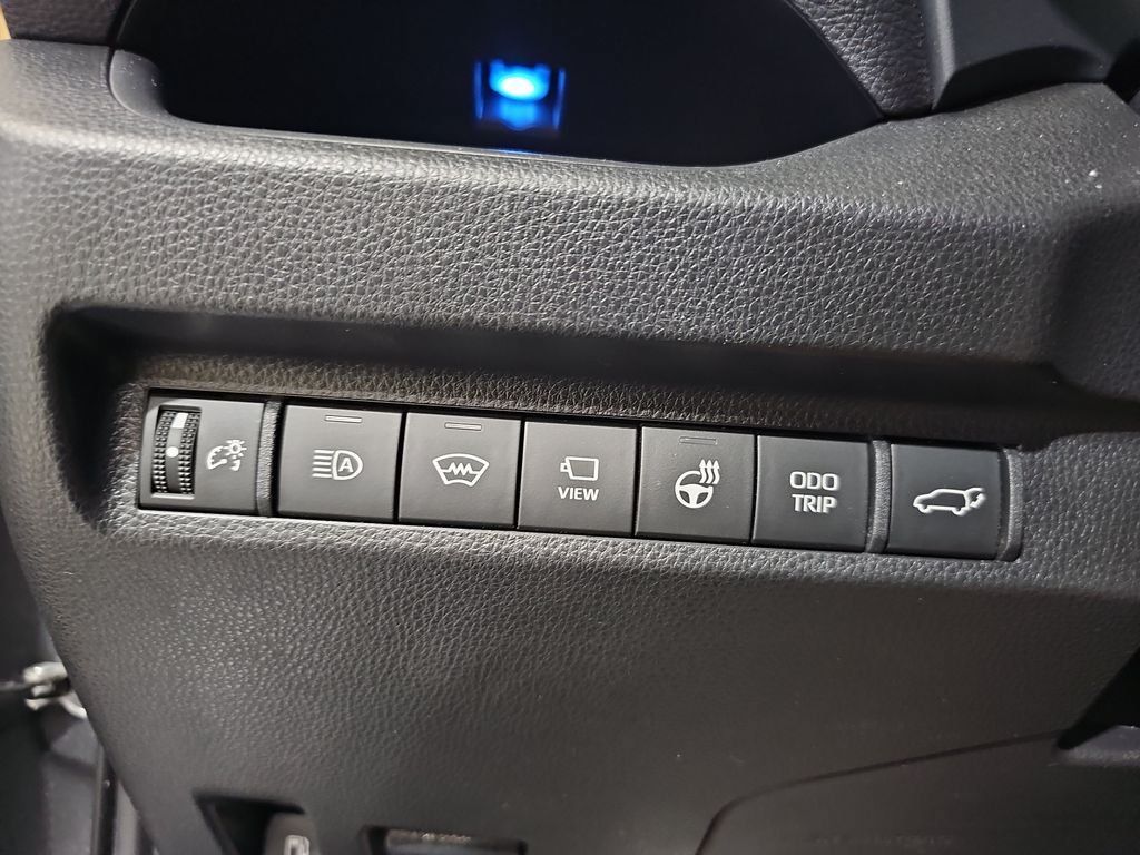 Used 2023 Toyota RAV4 XSE AWD/4WD image 28