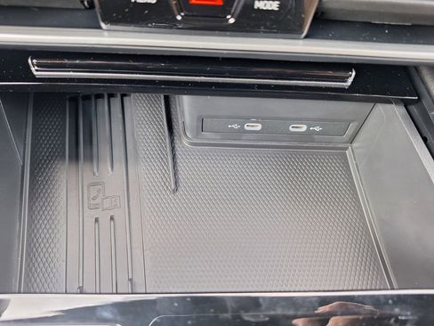 New 2026 Volkswagen Atlas Cross Sport SE image 17