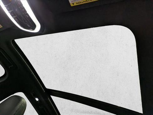 Used 2014 Porsche Cayenne S image 16