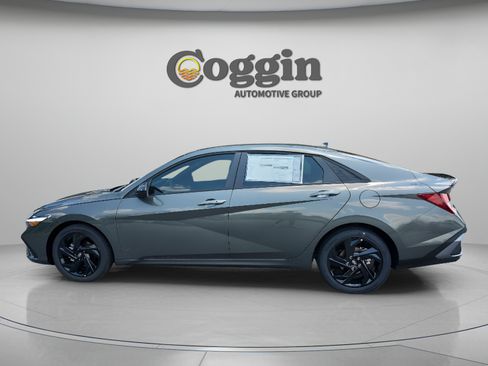 New 2026 Hyundai Elantra Sport FWD image 2