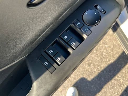 Certified 2026 Hyundai Kona SE image 11