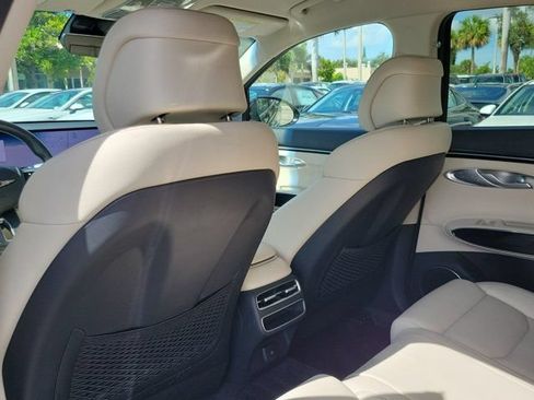 Certified 2026 Genesis GV70 2.5T AWD/4WD image 9