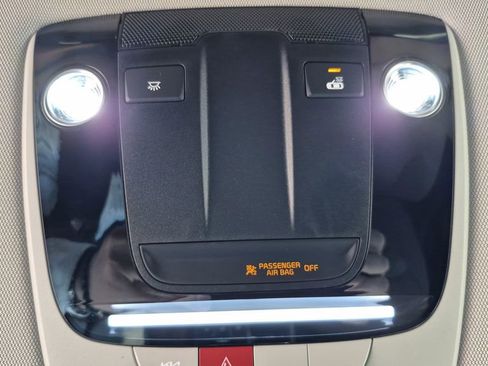 New 2025 Kia EV6 Wind image 27