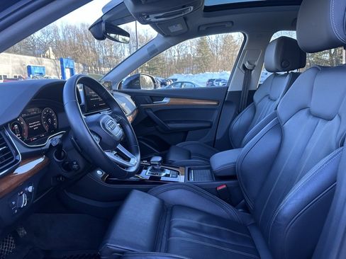 Used 2023 Audi Q5 2.0T Prestige w/ Prestige Package image 14