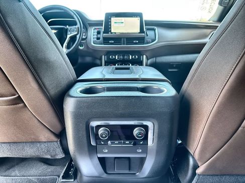 Used 2024 Chevrolet Tahoe High Country AWD/4WD image 21