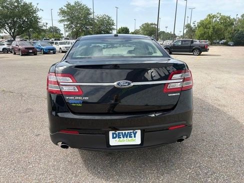Used 2018 Ford Taurus SE FWD image 4