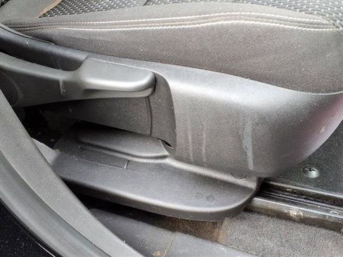 Used 2022 GMC Terrain SLE w/ Driver Convenience Package image 17