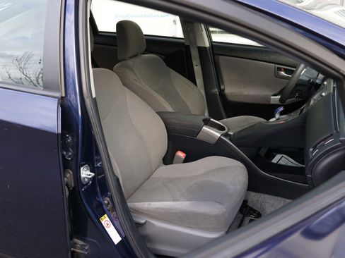 Used 2013 Toyota Prius Three image 34