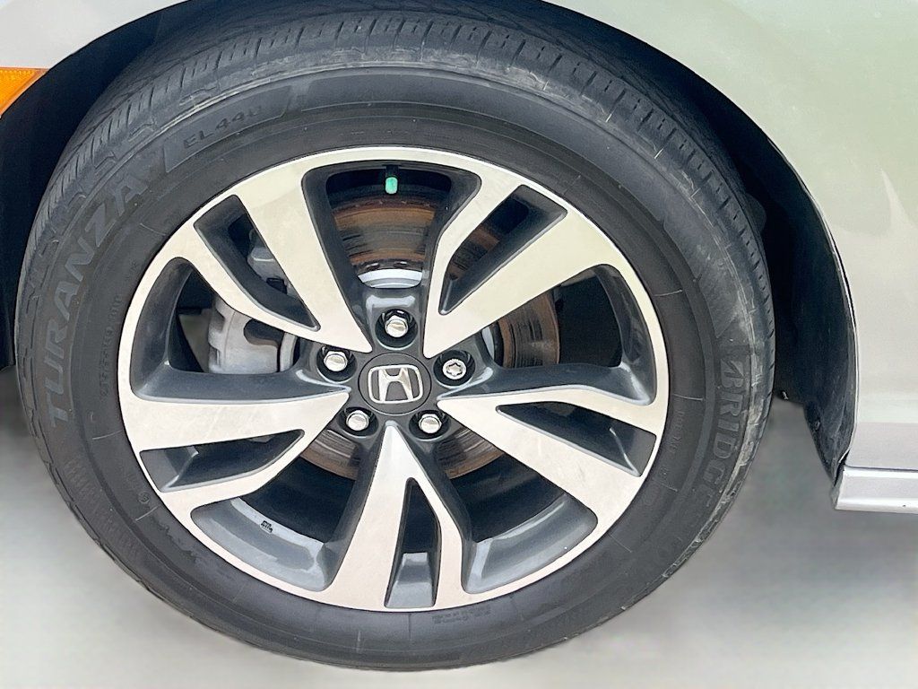 Used 2023 Honda Odyssey Touring image 34