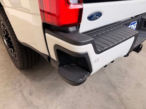 Used 2026 Ford F250 Platinum AWD/4WD image 18
