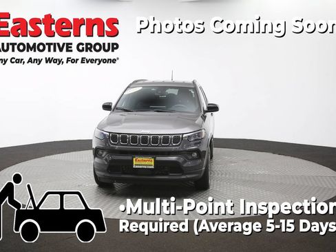 Used 2024 Jeep Compass Latitude AWD/4WD image 49