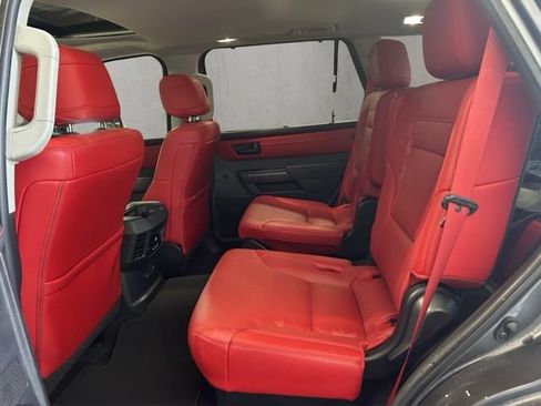 Used 2023 Toyota Sequoia TRD Pro AWD/4WD image 9