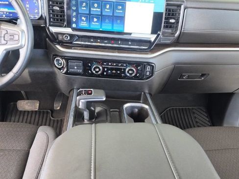 Used 2025 Chevrolet Silverado 1500 RST w/ Z71 Off-Road Package AWD/4WD image 16