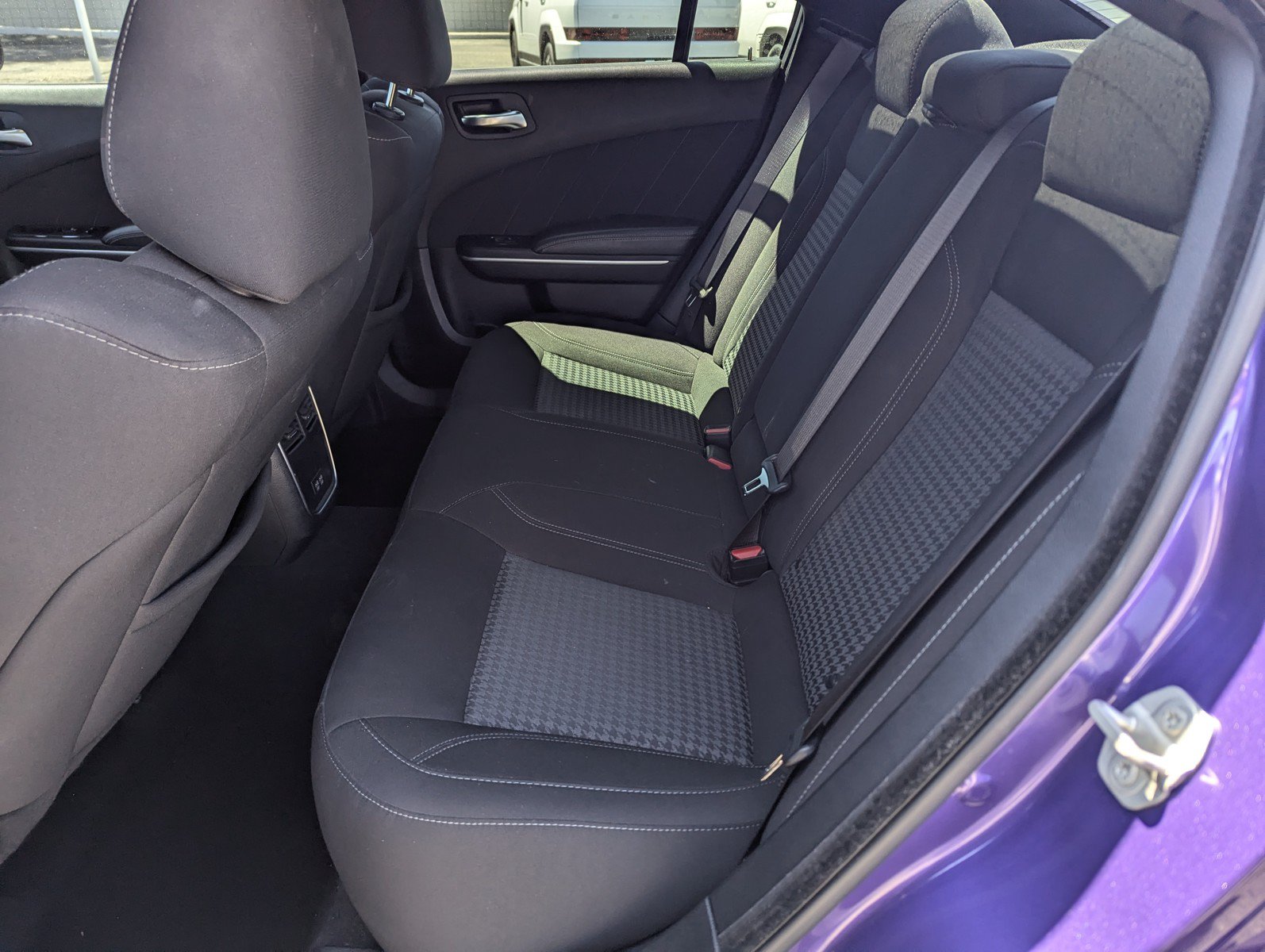 Used 2023 Dodge Charger SXT RWD image 8