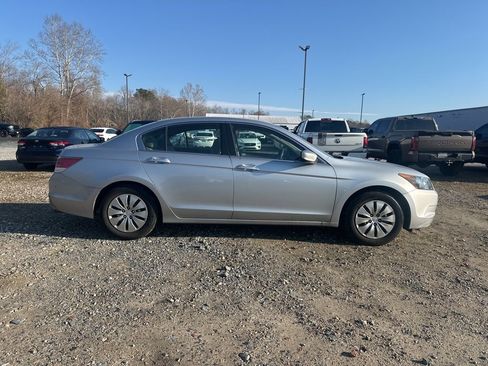 Used 2010 Honda Accord LX image 6