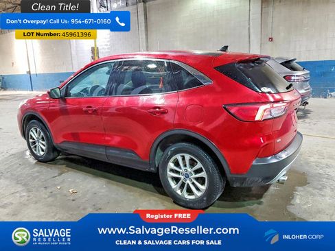 Used 2020 Ford Escape SE image 3