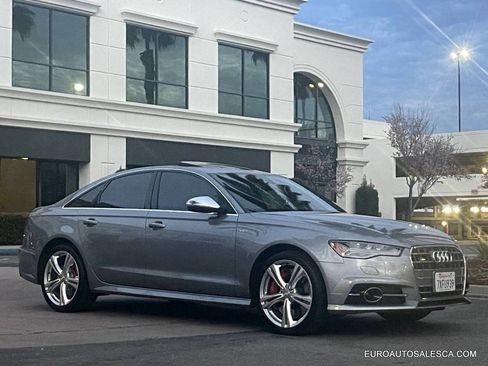 Used 2017 Audi S6 Premium Plus w/ S6 Sport Package image 9