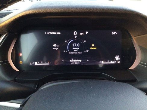 Used 2024 Jeep Grand Cherokee Altitude image 12