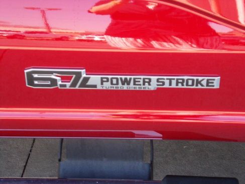 New 2025 Ford F250 Lariat w/ Chrome Package image 28