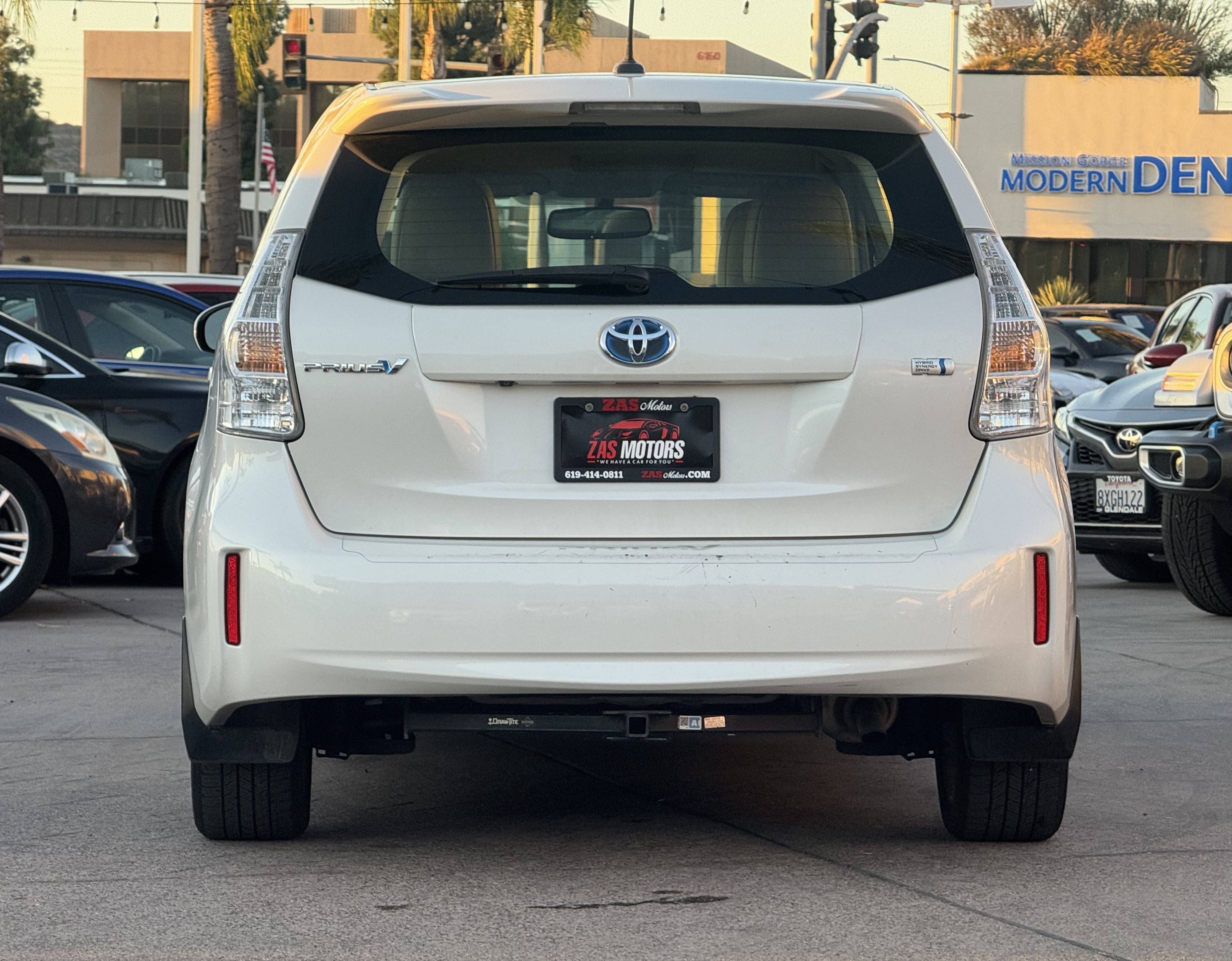 Used 2013 Toyota Prius V Five FWD image 6