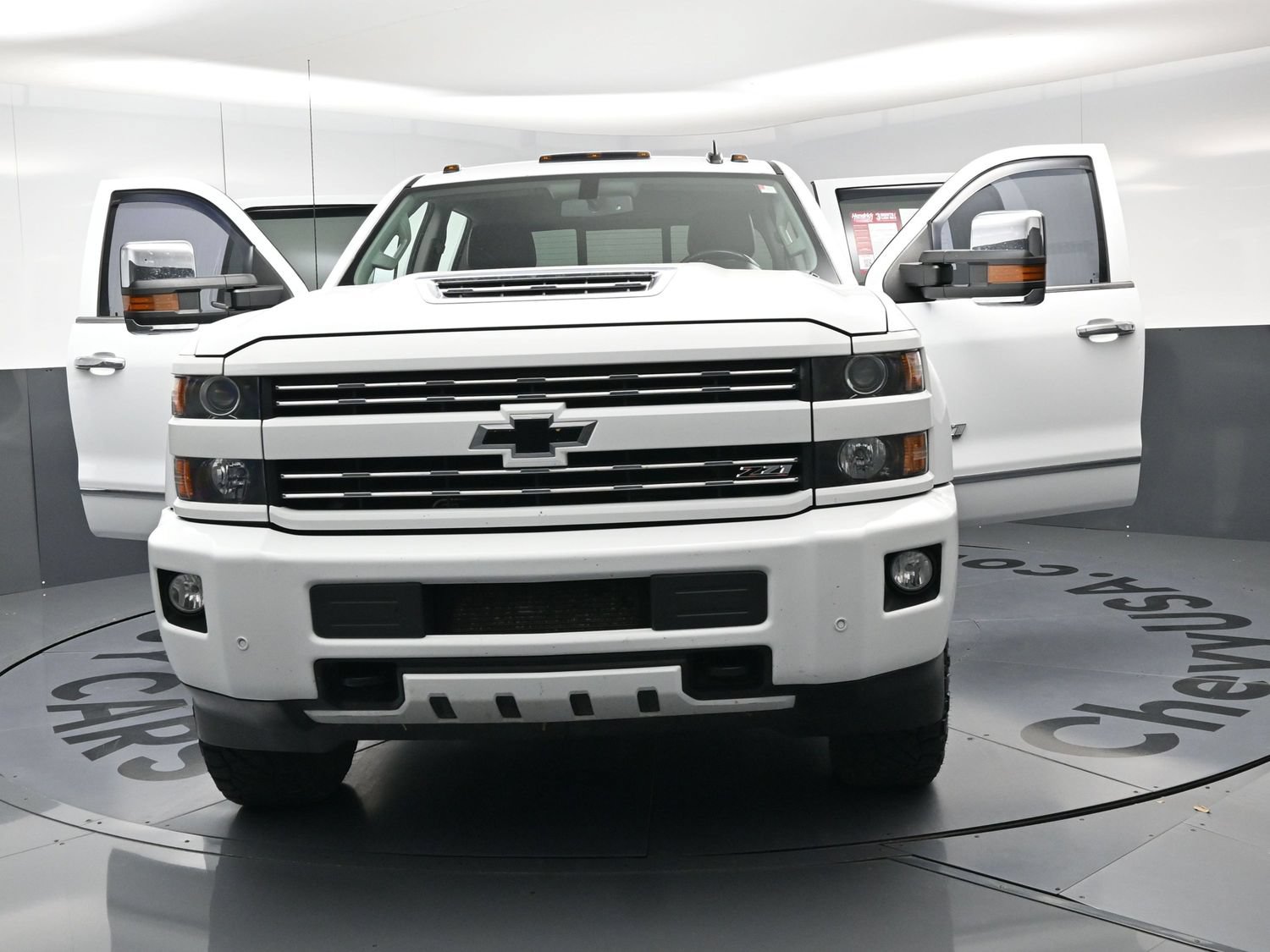 Used 2017 Chevrolet Silverado 2500 LTZ w/ Duramax Plus Package AWD/4WD image 24