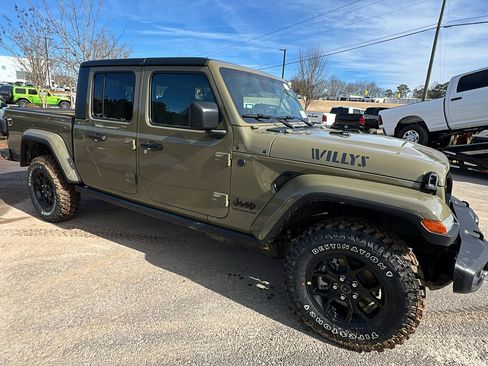 New 2026 Jeep Gladiator Sport image 5