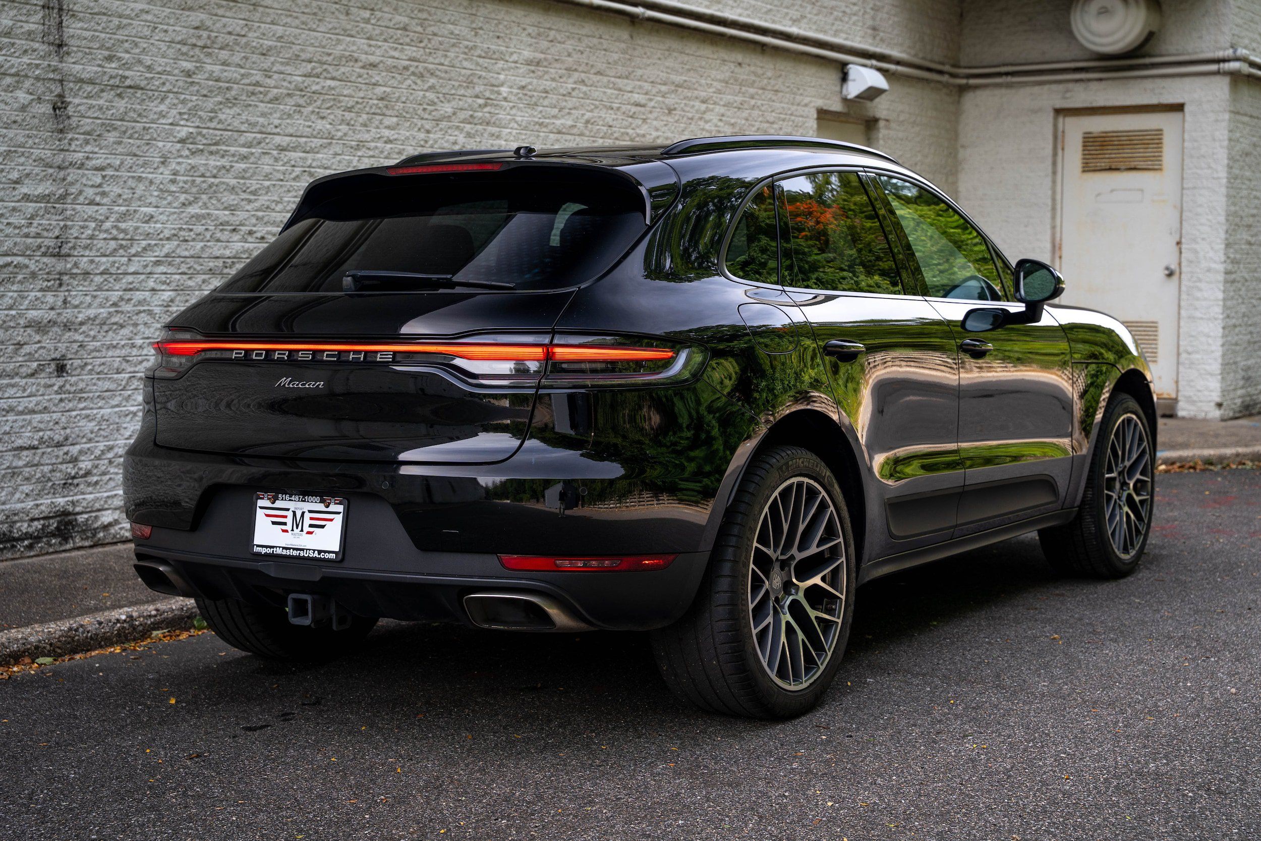 Used 2020 Porsche Macan AWD/4WD image 7