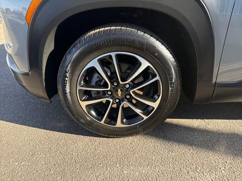 Used 2025 Chevrolet TrailBlazer LT w/ Driver Confidence Package image 26