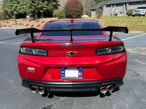Used 2018 Chevrolet Camaro ZL1 image 18
